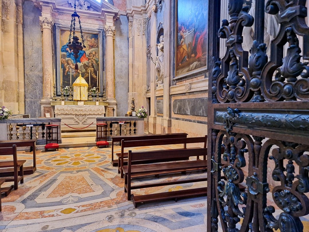 Palacio Nacional Mafra church