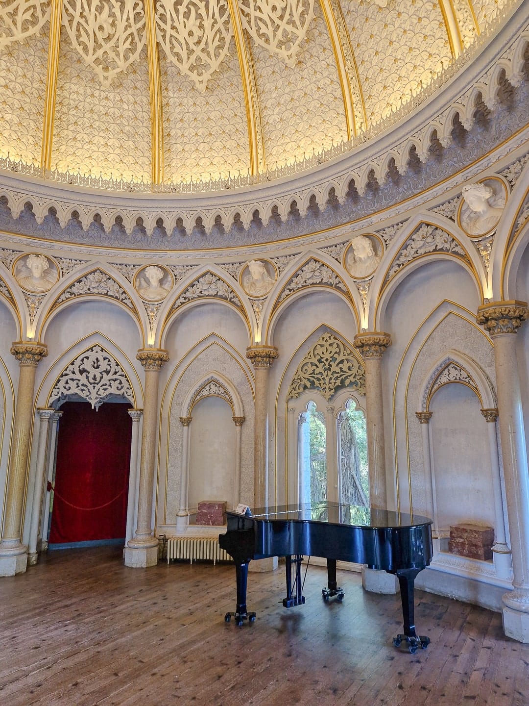Palácio de Monserrate Sintra music room